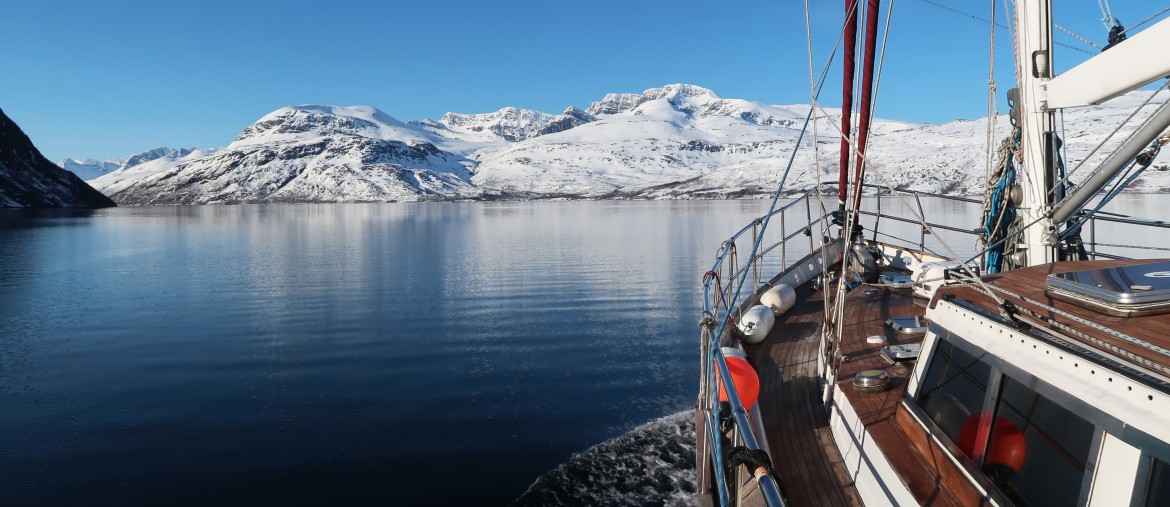 Lyngen ski and sail Norsko